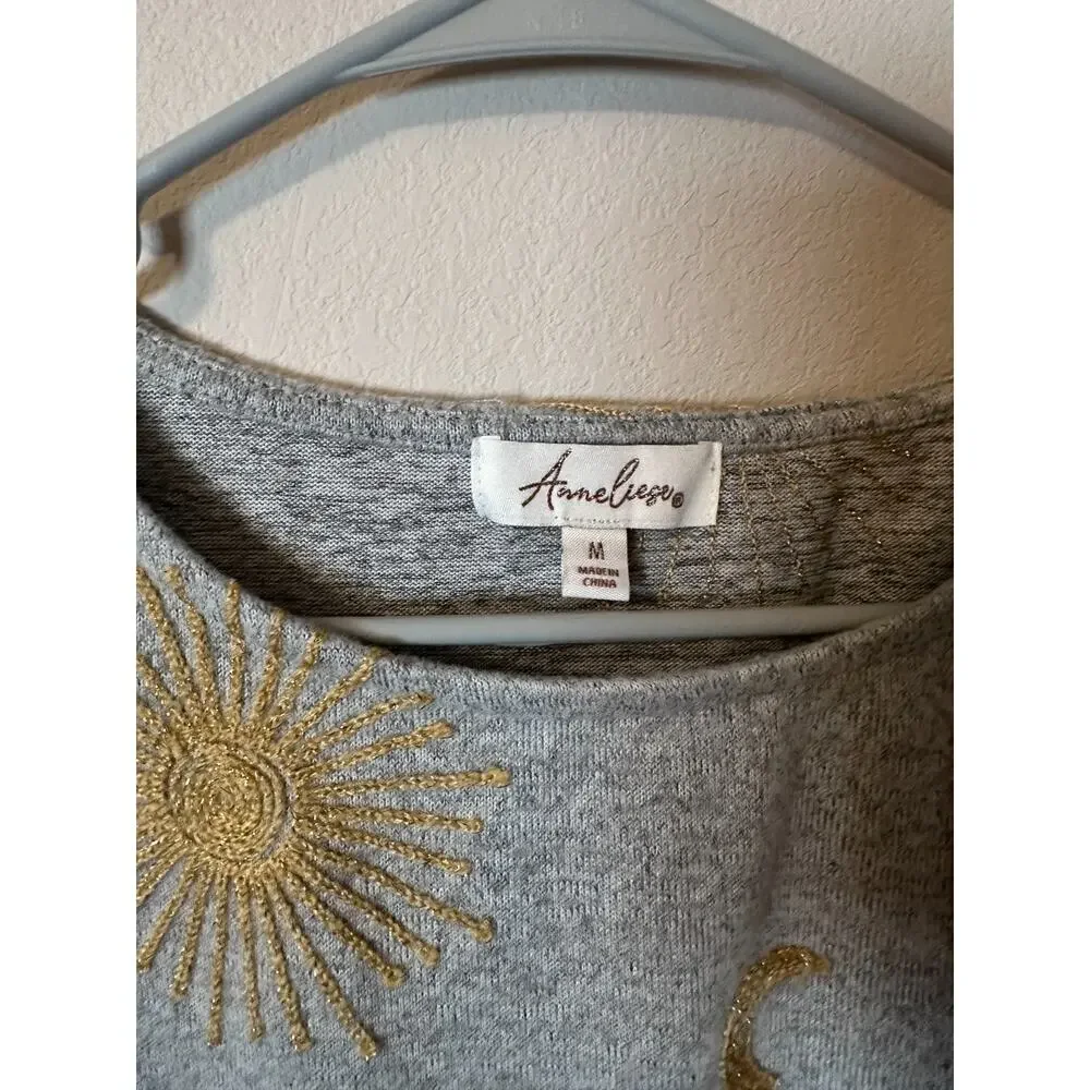 Amelioré medium Women's Celestial Embroidered Top in gray with gold embroidery - Picture 3 of 5